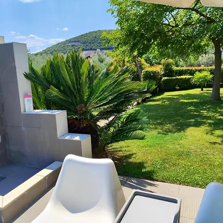 Sea & Summit Pool Βίλα *